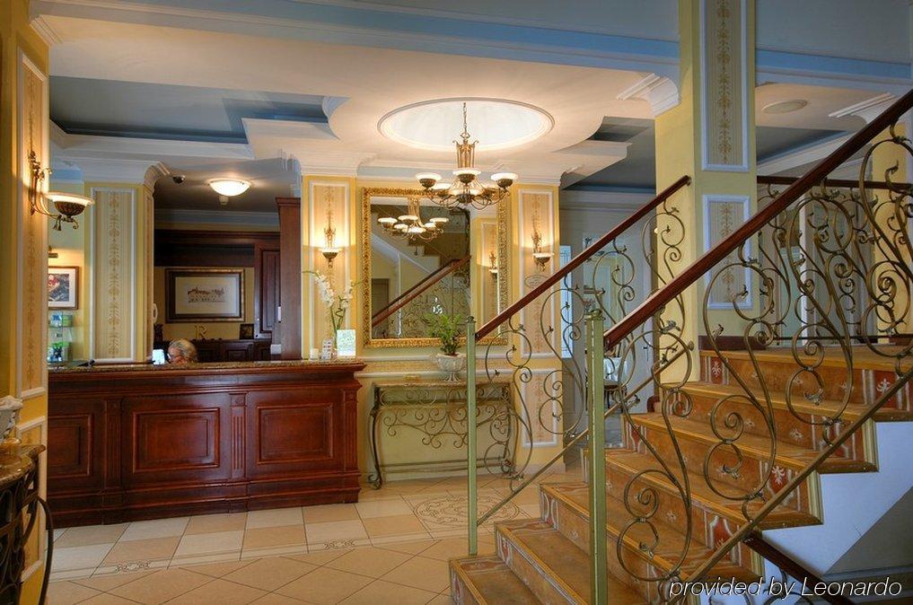 Villa Royal オストルフ・ビエルコポルスキ インテリア 写真
